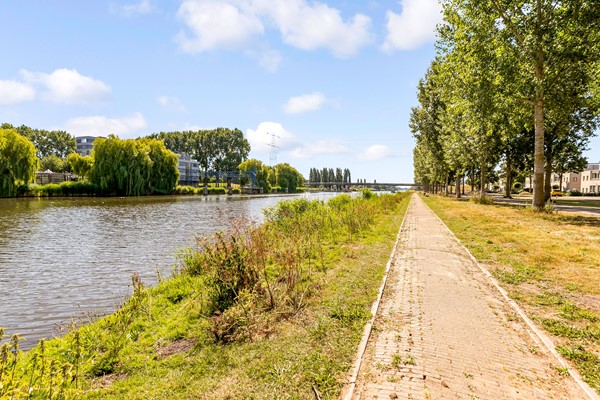 Medium property photo - Meidoornstraat 48, 1326 DE Almere